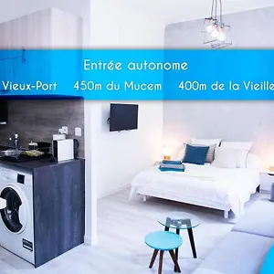 https://studio-no-6-cathedrale-vieux-port-cosy-design.fr-provencehotel.com